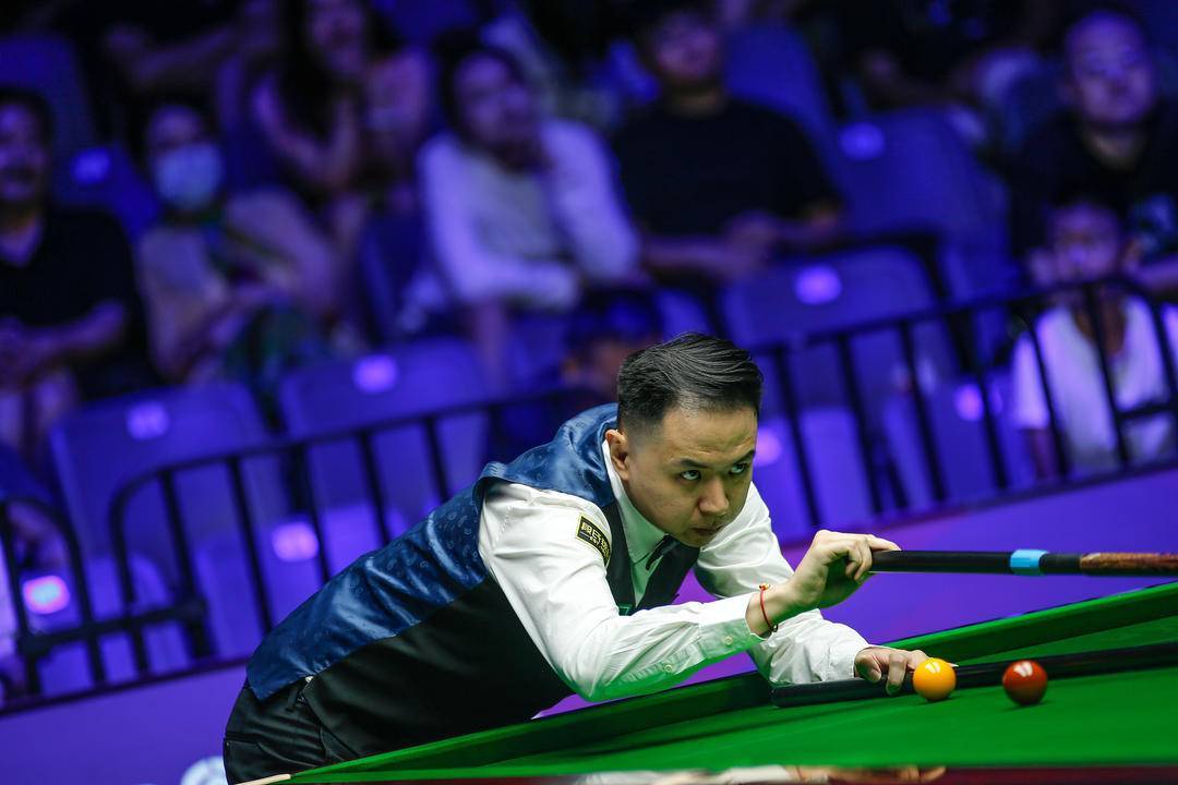 门上都显得 门上都显得