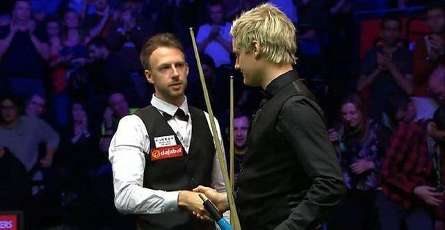 反手拧拉的 反手拧拉的