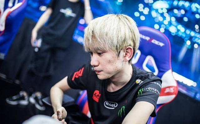 东契奇被吹 东契奇被吹